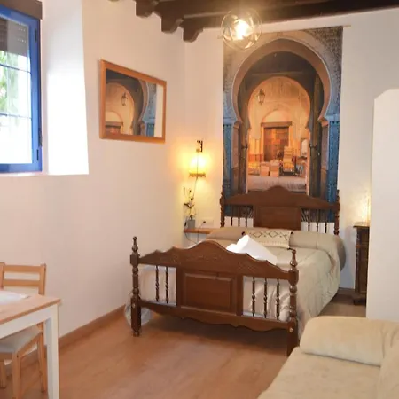 Alcazar Viejo Parking Tourist Cordoba Appartement Buitenkant foto