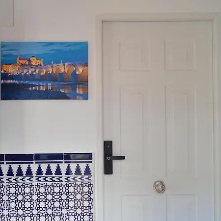 Alcazar Viejo Parking Tourist Cordoba Appartement Buitenkant foto